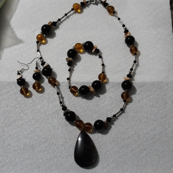Semiprecious Jewlery set - Picture 2 of 5